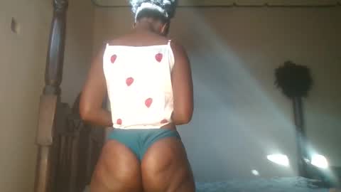 naughtiecouple_ online show from October 2025 04:57:02 AM