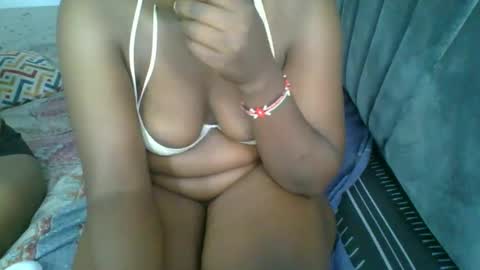 Snapshot of naughttie_b chatting on February 2026 11:27:02 AM naughttie_b online show from February 2026 11:27:02 AM