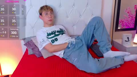 Christopher  Chris online show from May 2026 03:28:02 PM