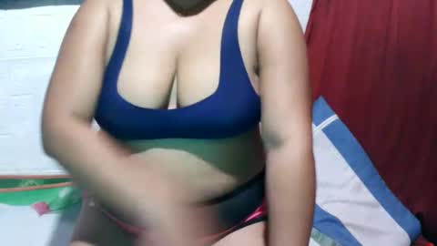 Snapshot of naughty_baby25 chatting on February 2025 10:44:02 AM Hannah online show from February 2025 10:44:02 AM