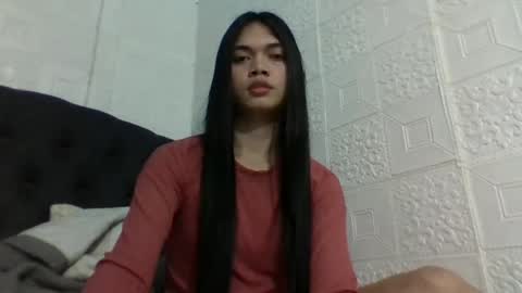 emma online show from December 2024 07:30:02 PM