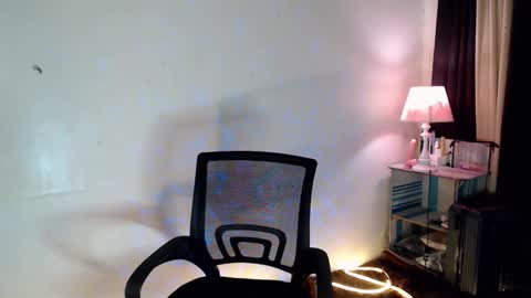 Snapshot of naughty_kirk chatting on February 2026 06:40:02 PM Kirk online show from February 2026 06:40:02 PM