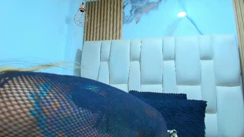 Kitten online show from April 2026 11:31:01 AM