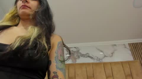 Kitten online show from May 2026 11:07:02 AM