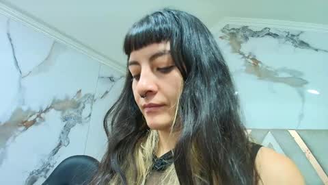 Kitten online show from May 2026 11:27:02 AM