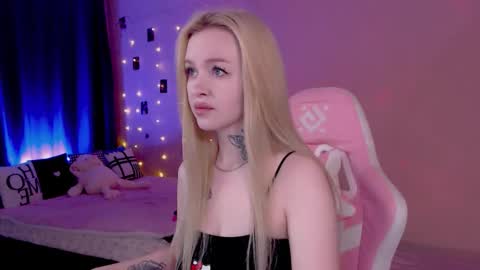Snapshot of naughty_mablee chatting on May 2026 12:16:01 AM Mable online show from May 2026 12:16:01 AM