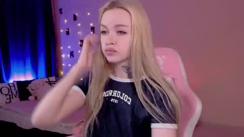 Snapshot of naughty_mablee chatting on May 2026 12:05:01 AM Mable online show from May 2026 12:05:01 AM