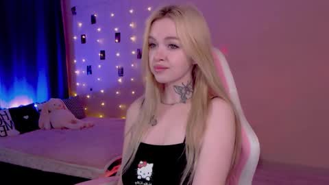Snapshot of naughty_mablee chatting on May 2026 01:01:02 AM Mable online show from May 2026 01:01:02 AM