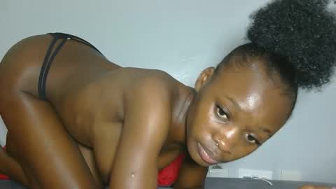 Snapshot of naughty_princess25 chatting on November 2025 09:15:01 PM sexxy online show from November 2025 09:15:01 PM