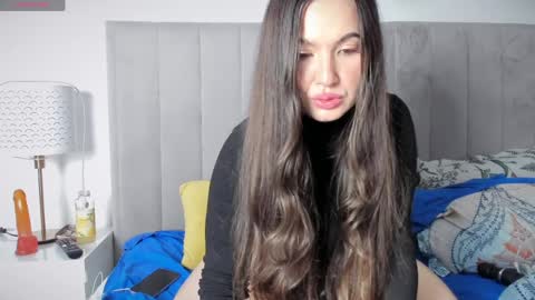 Elena online show from March 2026 10:43:02 PM