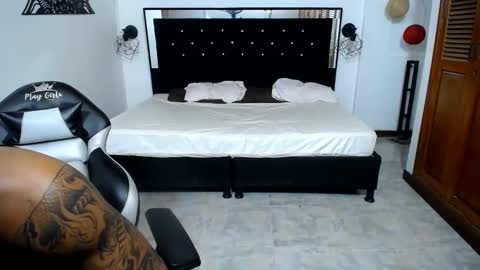 Snapshot of naughty_sebas_ chatting on February 2025 06:26:02 PM SEBAS online show from February 2025 06:26:02 PM
