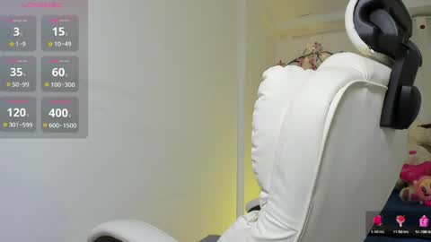 Snapshot of naughty_sexy_girl_1 chatting on April 2026 02:27:02 AM Lau online show from April 2026 02:27:02 AM