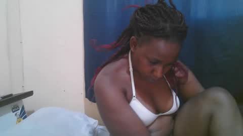 Snapshot of naughty_slender2 chatting on September 2025 07:18:02 AM jn online show from September 2025 07:18:02 AM