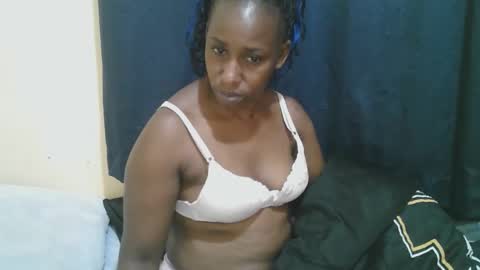 Snapshot of naughty_slender2 chatting on October 2025 11:13:01 PM jn online show from October 2025 11:13:01 PM