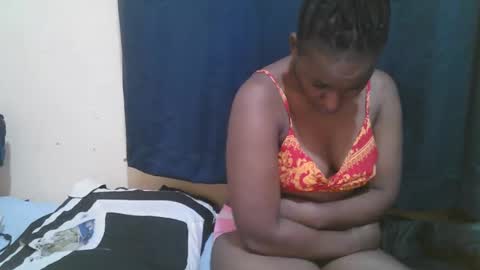 Snapshot of naughty_slender2 chatting on November 2025 02:03:02 AM jn online show from November 2025 02:03:02 AM