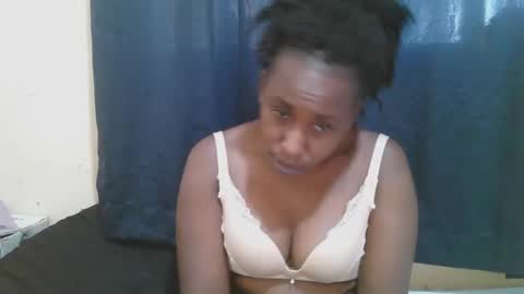 Snapshot of naughty_slender2 chatting on December 2025 07:58:02 AM jn online show from December 2025 07:58:02 AM