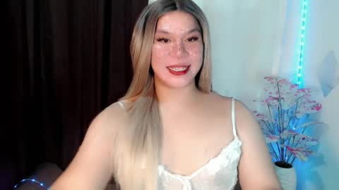 Snapshot of naughty_vies chatting on July 2026 07:05:01 PM Davies online show from July 2026 07:05:01 PM