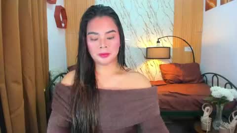 Snapshot of naughty_vince chatting on June 2026 10:25:01 AM naughty_vince online show from June 2026 10:25:01 AM