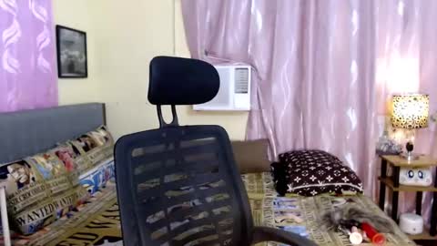 Snapshot of naughtyasiancummer chatting on December 2024 11:32:02 AM fujiko Be online show from December 2024 11:32:02 AM