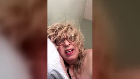 naughtycdgurl online show from April 2026 08:07:02 PM