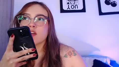 Snapshot of naughtycurvybbx chatting on September 2025 07:10:02 AM LANAindependent model online show from September 2025 07:10:02 AM