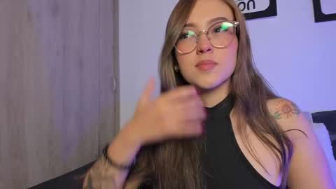 Snapshot of naughtycurvybbx chatting on September 2025 04:50:02 AM LANAindependent model online show from September 2025 04:50:02 AM