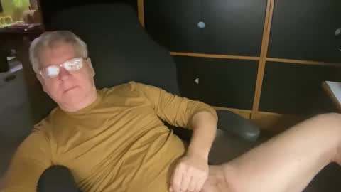 naughtydaddyla online show from November 2025 03:18:02 AM