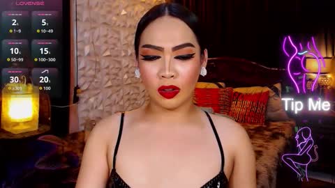 naughtyfridah online show from April 2026 07:05:01 PM