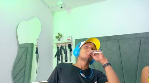 naughtyfusion_os online show from May 2026 12:44:01 PM