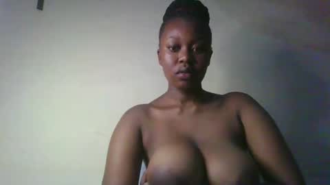 Shee online show from February 2026 10:17:01 PM