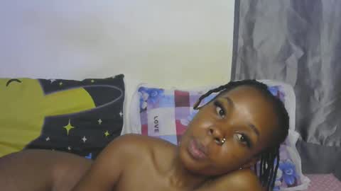 Snapshot of naughtyie chatting on October 2025 07:36:02 PM naughtyie online show from October 2025 07:36:02 PM