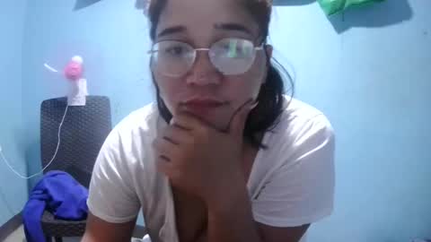 naughtykate69495126 online show from April 2026 12:06:01 AM