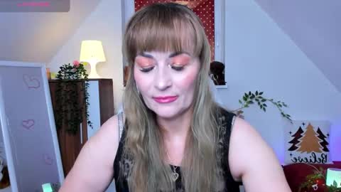 Milana - on air every day except Wednesday from 9 pm to 4 am European time online show from January 2026 08:58:02 PM