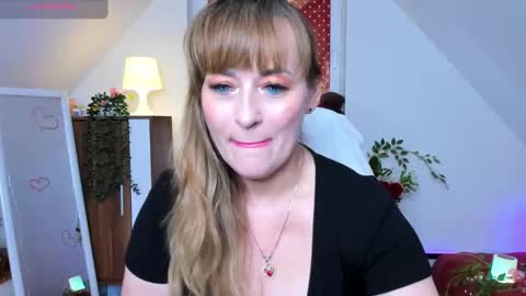 Milana - on air every day except Wednesday from 9 pm to 4 am European time online show from March 2026 10:46:02 PM