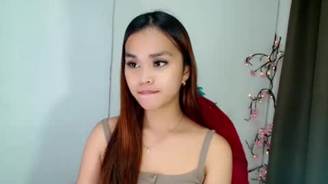 Snapshot of naughtymuse_ chatting on February 2026 08:18:01 PM ELISE online show from February 2026 08:18:01 PM