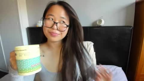 Snapshot of naughtynerdygirl chatting on November 2025 02:05:04 PM Gigi Chu online show from November 2025 02:05:04 PM