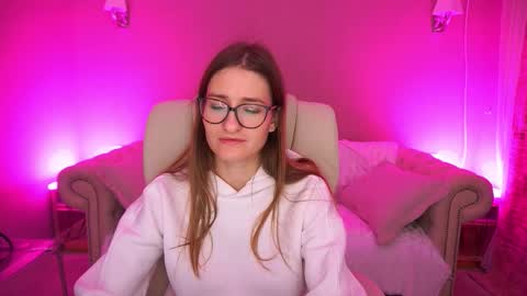 Snapshot of naughtynursevibe chatting on October 2025 06:24:01 AM Ur Nurse online show from October 2025 06:24:01 AM