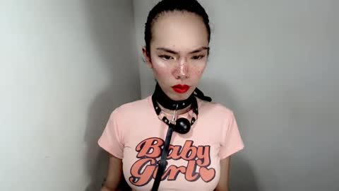 naughtypetiteangel online show from November 2025 09:48:02 PM