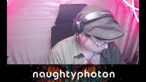 Snapshot of naughtyphotons chatting on March 2025 06:39:02 AM naughtyphotons online show from March 2025 06:39:02 AM