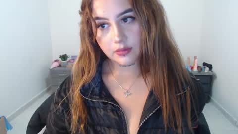 naughtyplayass online show from September 2025 06:35:01 PM