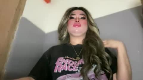 Rose Wilson online show from November 2025 04:40:01 PM