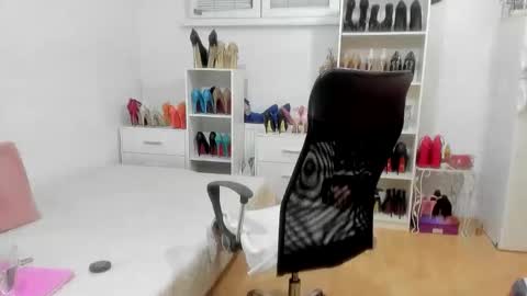 Snapshot of naughtysabine1 chatting on October 2025 06:18:01 PM naughtysabine1 online show from October 2025 06:18:01 PM