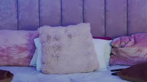 Snapshot of naughtysabrina chatting on December 2024 12:01:02 PM Ally online show from December 2024 12:01:02 PM