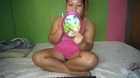 Snapshot of naughtyvina4u chatting on January 2025 04:58:02 AM VI NA online show from January 2025 04:58:02 AM