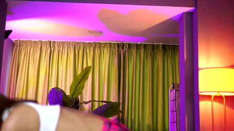 Chloe online show from March 2026 04:51:01 AM