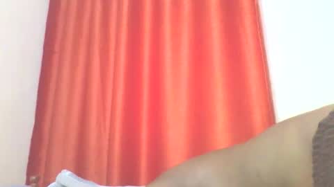 naughytwinxx online show from February 2026 02:51:01 PM