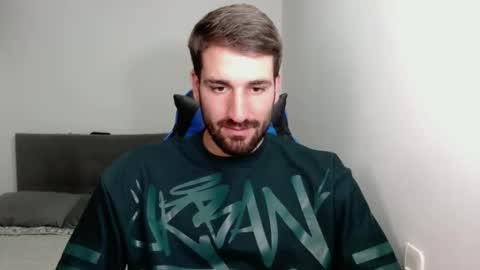 Snapshot of naugthy18boy chatting on January 2025 07:53:02 PM Nico online show from January 2025 07:53:02 PM