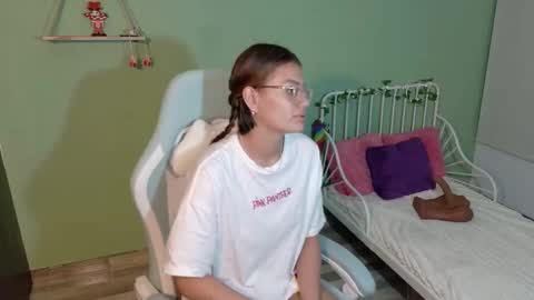 Snapshot of naugthy_muse chatting on February 2026 05:55:01 AM sabrina online show from February 2026 05:55:01 AM