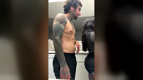 nawfamimgreat online show from December 2025 03:24:02 AM