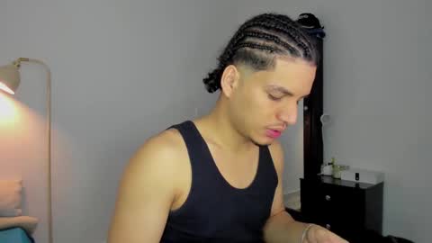 Snapshot of naxttan chatting on October 2025 04:43:01 AM Natan online show from October 2025 04:43:01 AM